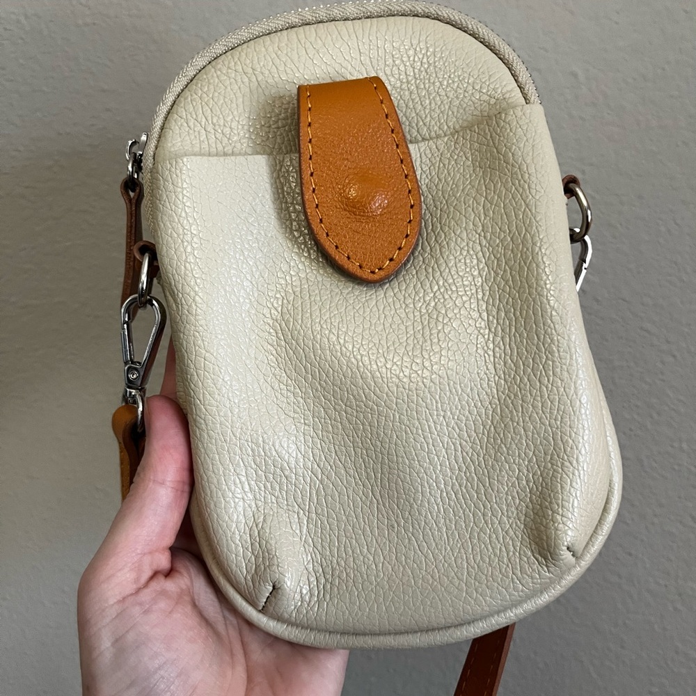Divina Firenze Ivory “Amanda” Mini Crossbody Bag Purse Italian‎ Leather